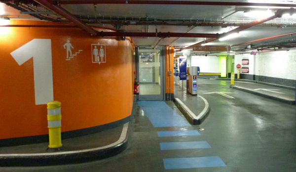 Rénovation et modernisation d'un parking souterrain à Paris pour Vinci Park en 2013